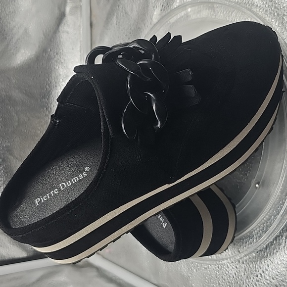Pierre Dumas Shoes - C Black And Tan Platform Pierre Dumas Slip Ons Black Chain Accents Sz 7.5